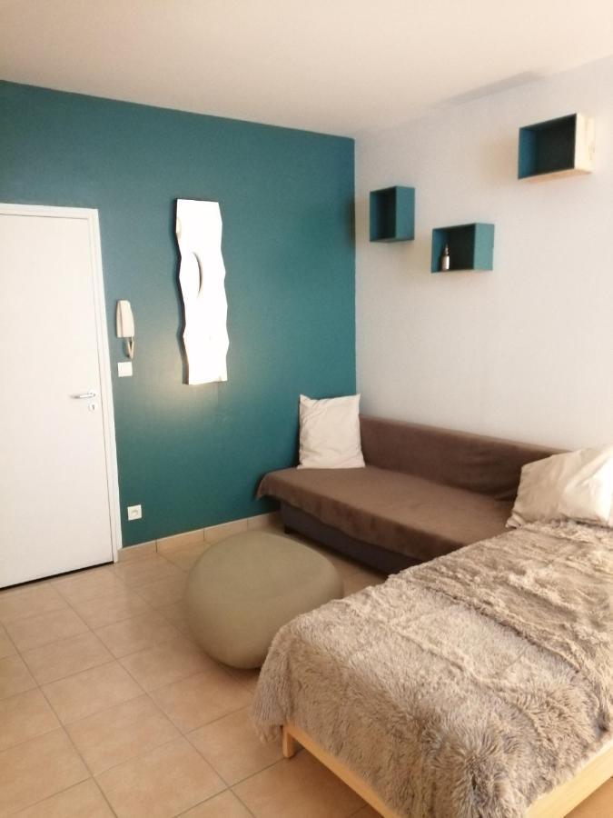 Апартаменты Studio Dans Vieux Magasin 1800 Седан Экстерьер фото