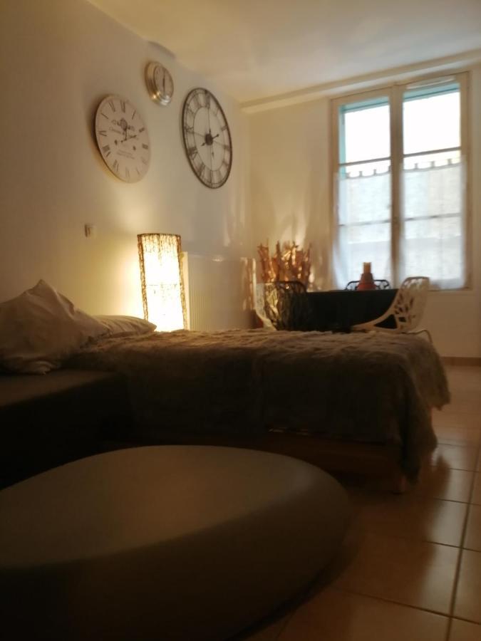 Апартаменты Studio Dans Vieux Magasin 1800 Седан Экстерьер фото