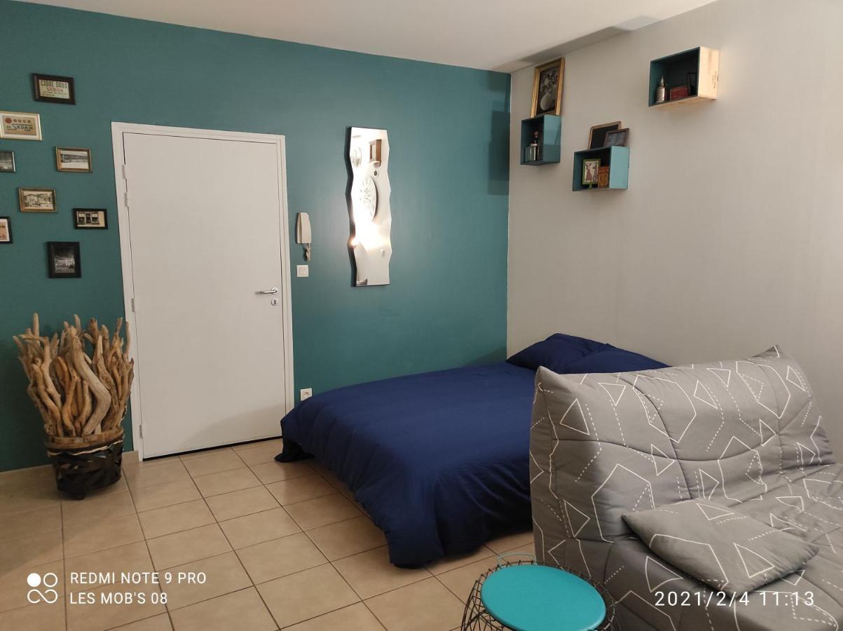 Апартаменты Studio Dans Vieux Magasin 1800 Седан Экстерьер фото